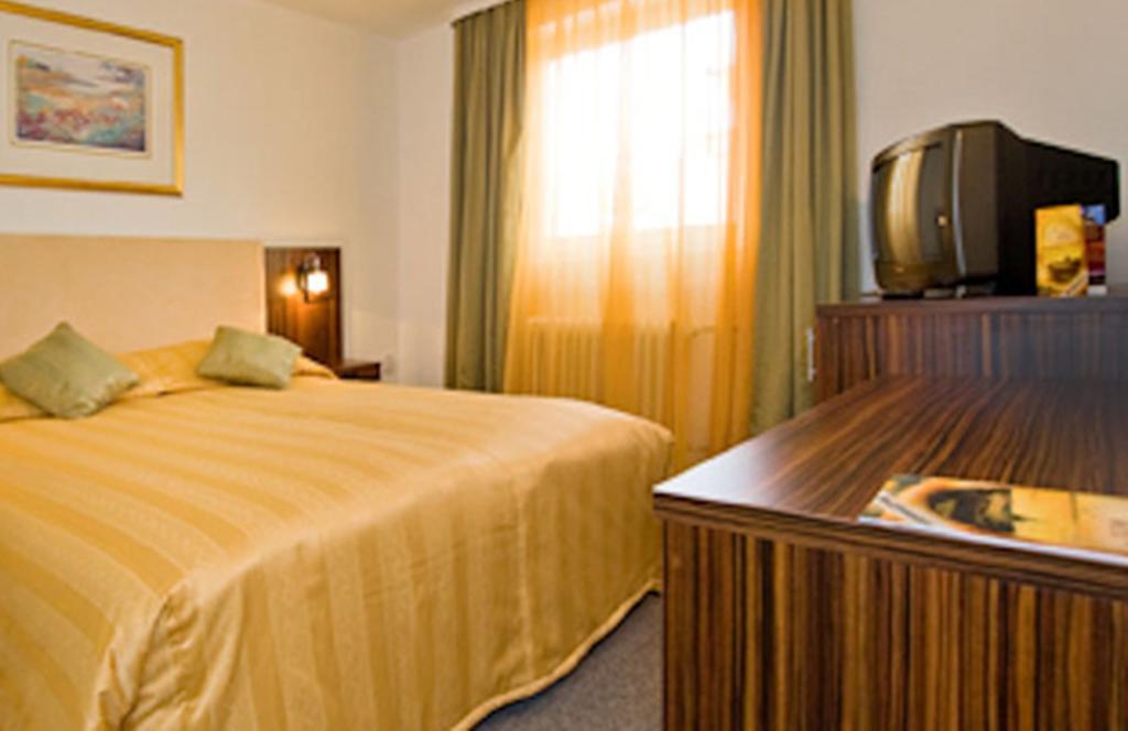 Hotel Rex Sighişoara Kamer foto