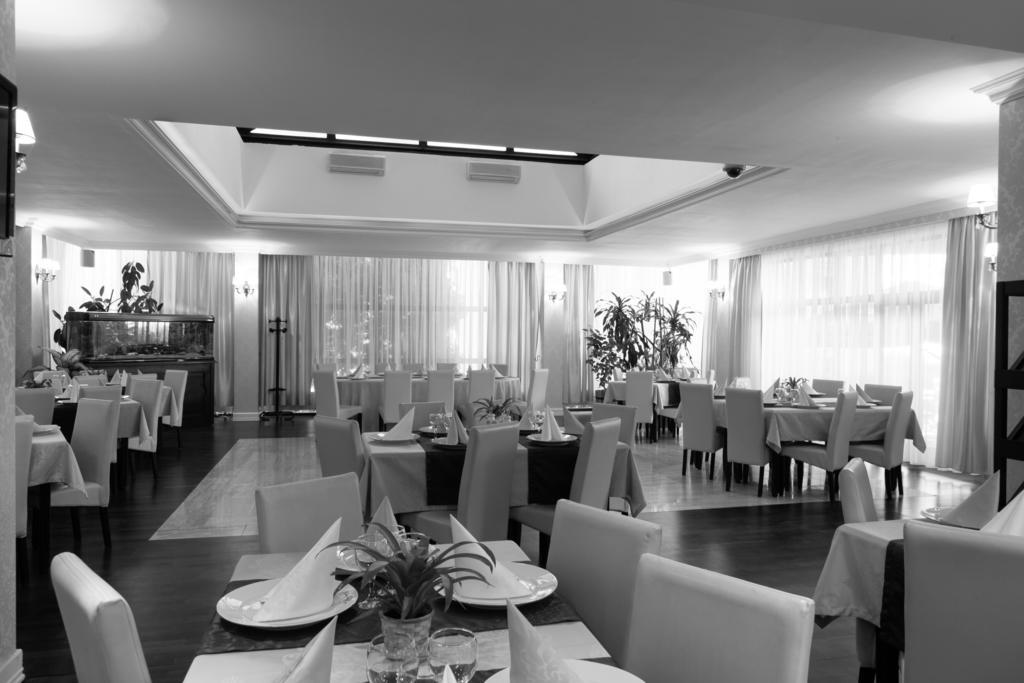 Hotel Rex Sighişoara Buitenkant foto